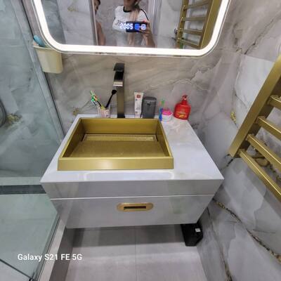Керамогранит глянцевый Imperial Lux Gold