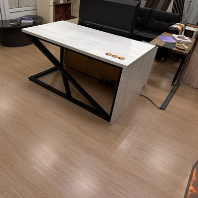 Стол в стиле LOFT Стол в стиле LOFT